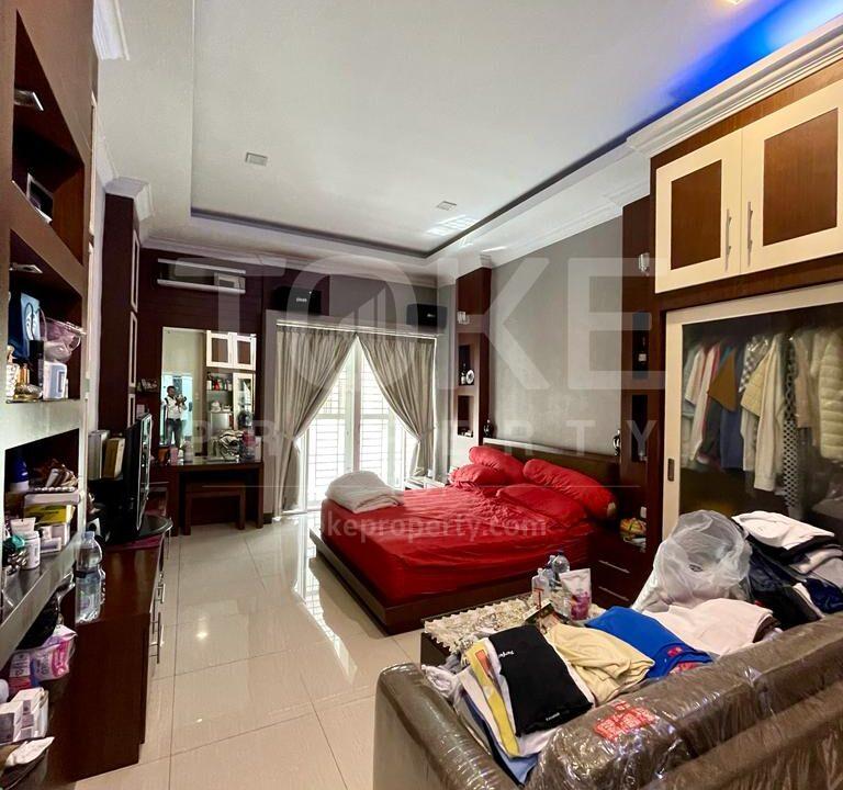 SB_183_HYT-utama