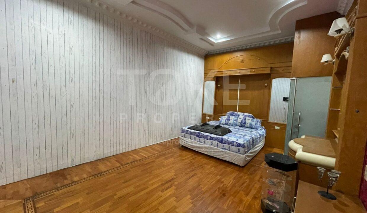 S_438_LL-6