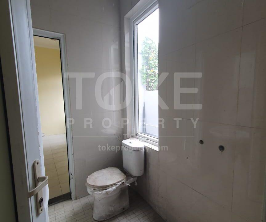 S_679_NY-4