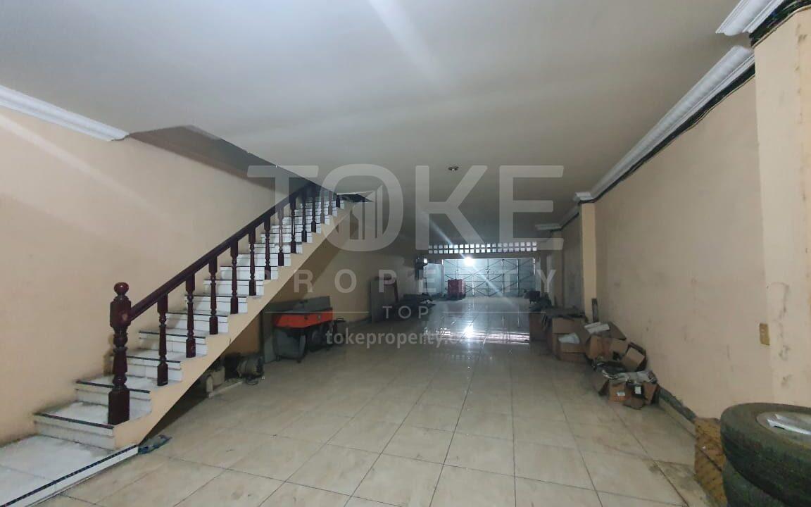 S_715_NY-8