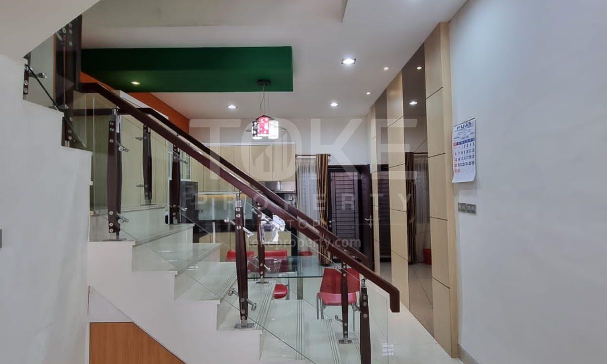 S_828_LL-19