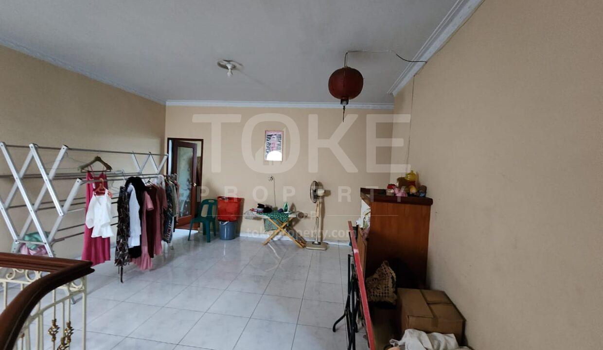S_957_HY-15