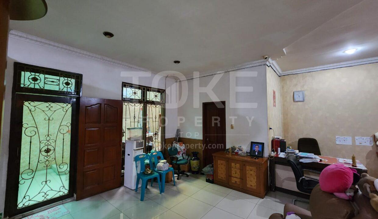 S_957_HY-9