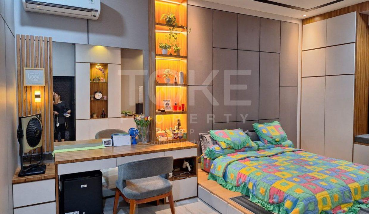 photo_2024-12-12_12-45-12