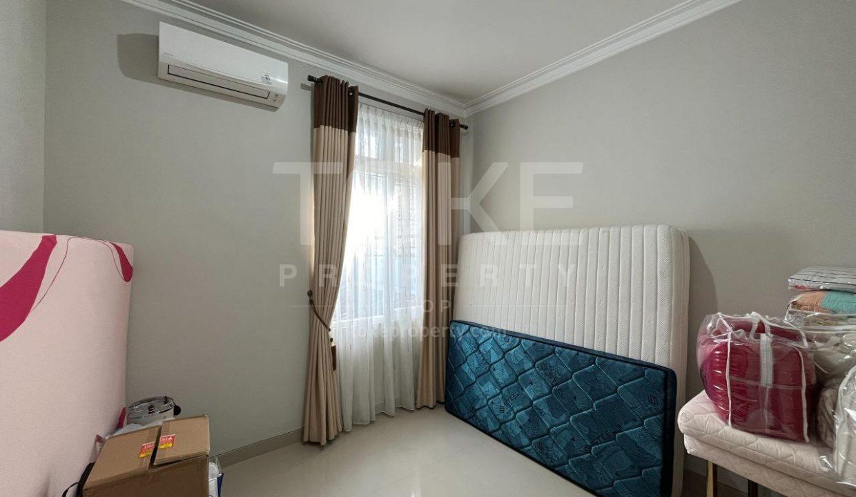 photo_2025-04-22_10-04-57