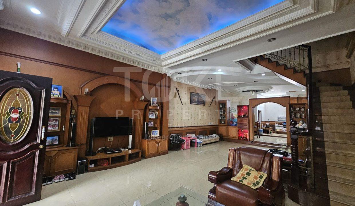 photo_2025-05-02_11-56-25