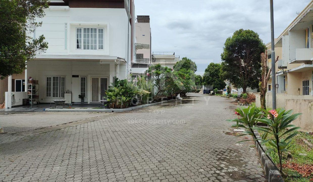 photo_2025-08-14_12-12-07