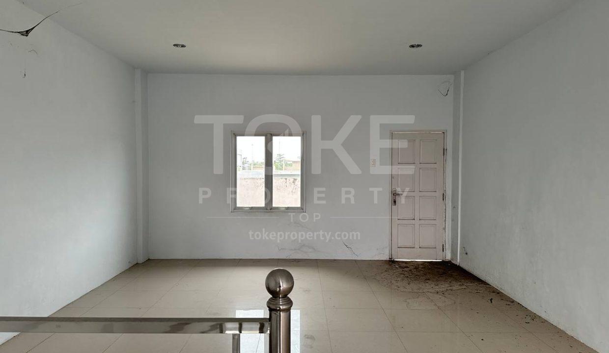 photo_2025-11-18_16-11-22