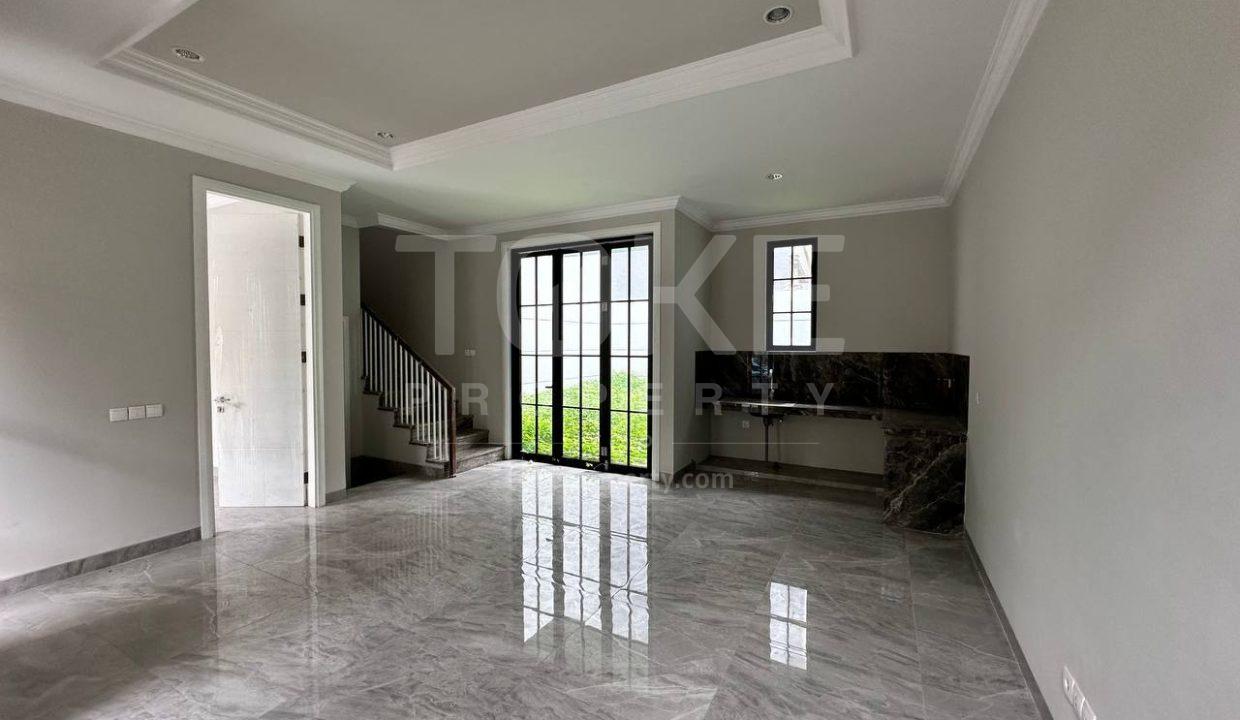 photo_2025-11-18_16-16-00