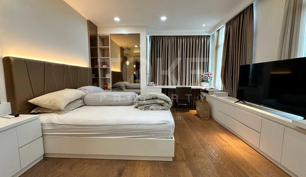 photo_2025-11-20_16-42-40